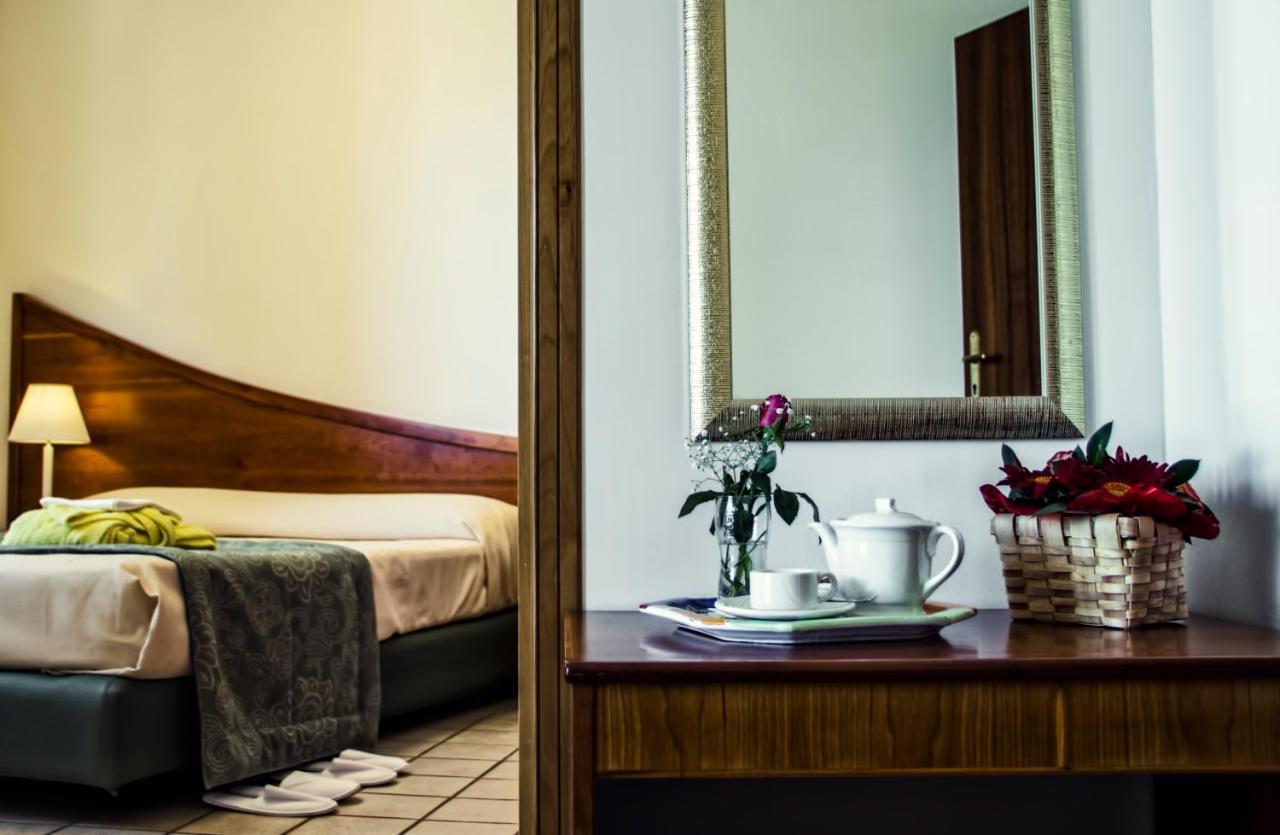 Hotel Sirenetta Isola delle Femmine Bagian luar foto