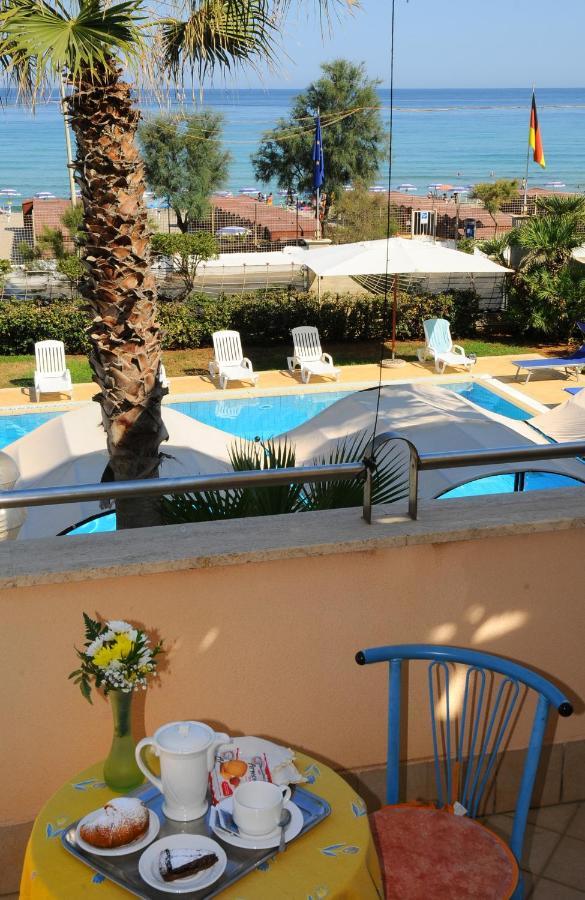 Hotel Sirenetta Isola delle Femmine Bagian luar foto